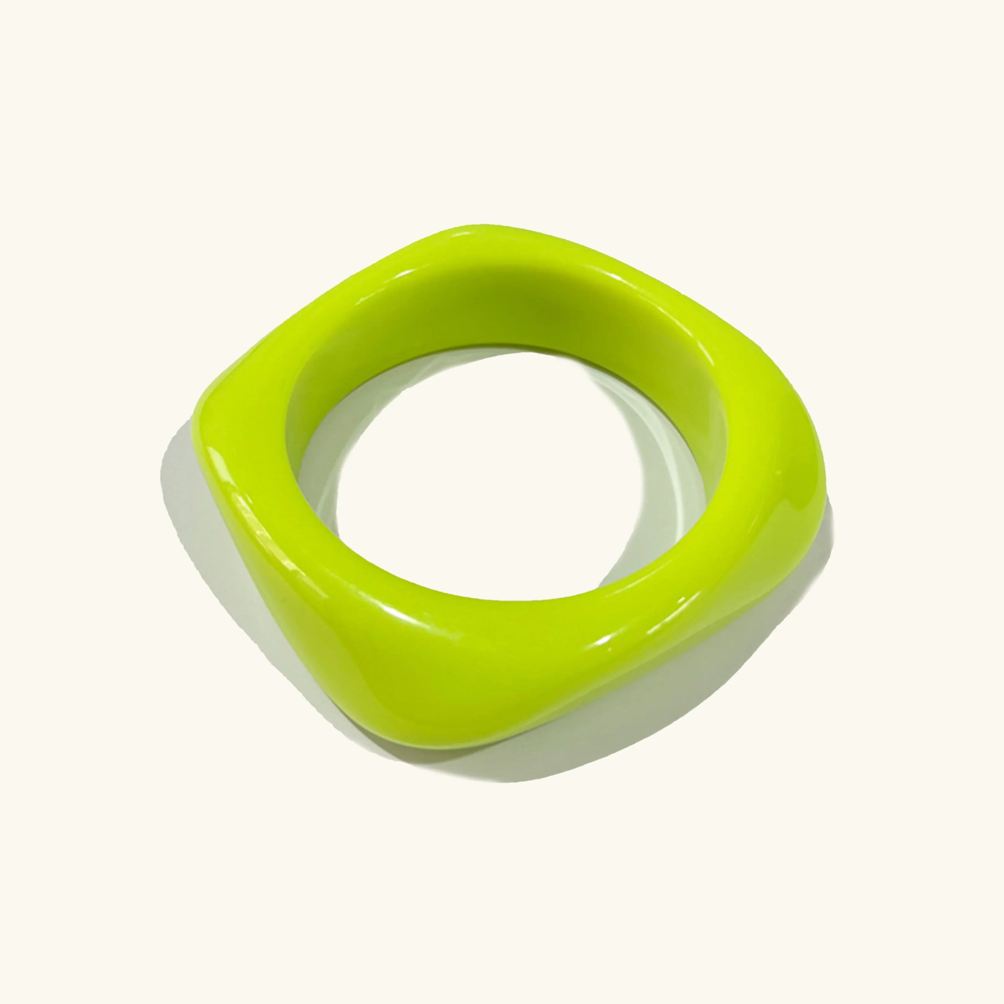 Civiara Acrylic Bangle