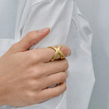 Bague croix en or Carolyn