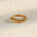 Χρυσό δαχτυλίδι Adeline με διαμάντια και προσομοίωση