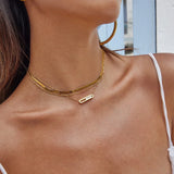 Χρυσό μενταγιόν Abby Sculpted