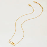 Χρυσό μενταγιόν Abby Sculpted